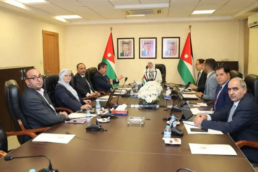 مدار الساعة,أخبار الأردن,اخبار الاردن,وزيرة النقل,وسام التهتموني,هيئة تنظيم الطيران المدني