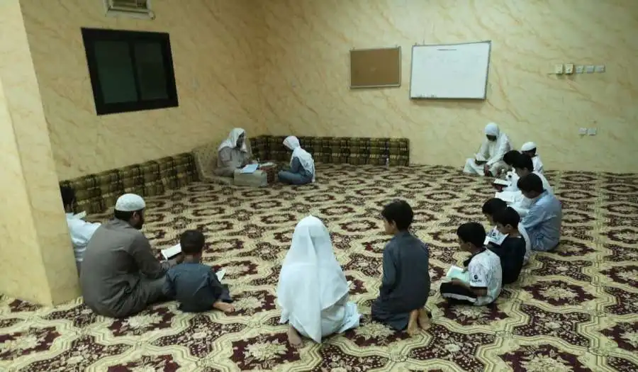 مدار الساعة,شؤون دينية