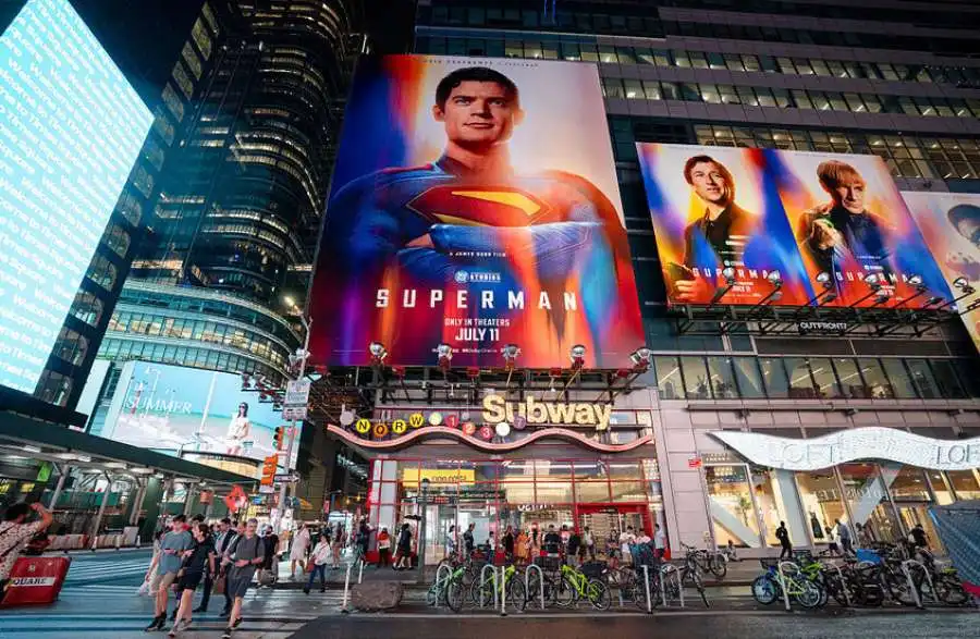 مدار الساعة,أخبار خفيفة ومنوعة