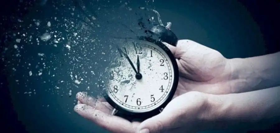 مدار الساعة,شؤون دينية