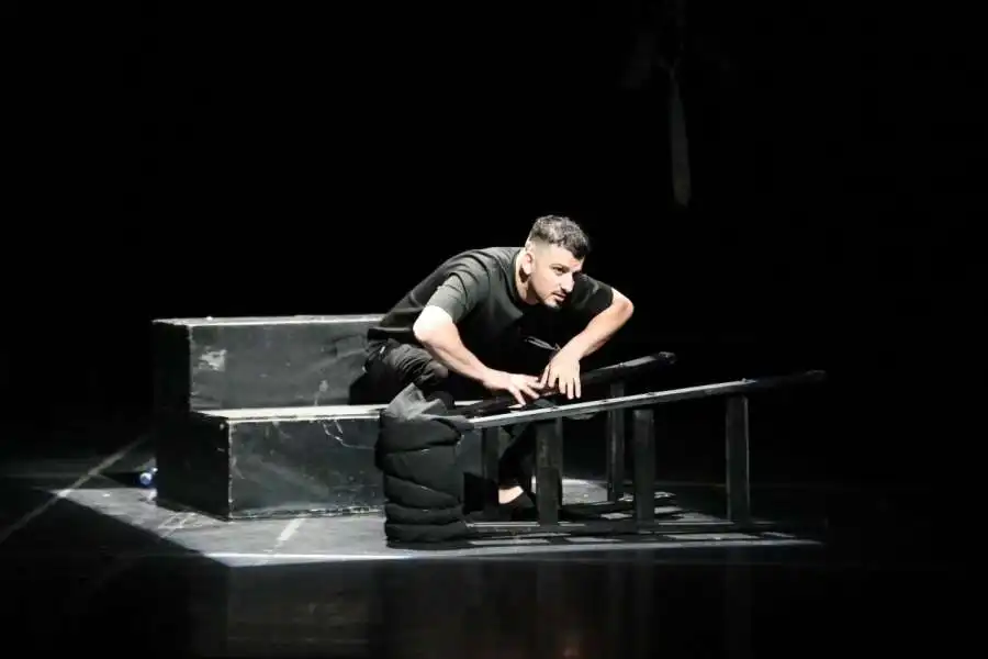 مدار الساعة,أخبار ثقافية