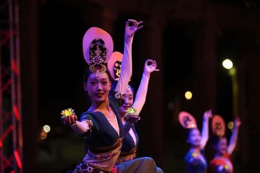 مدار الساعة,مناسبات أردنية,مركز زها الثقافي,المملكة الأردنية الهاشمية,الأميرة نجلاء بنت عاصم,وزارة الثقافة,جامعة فيلادلفيا