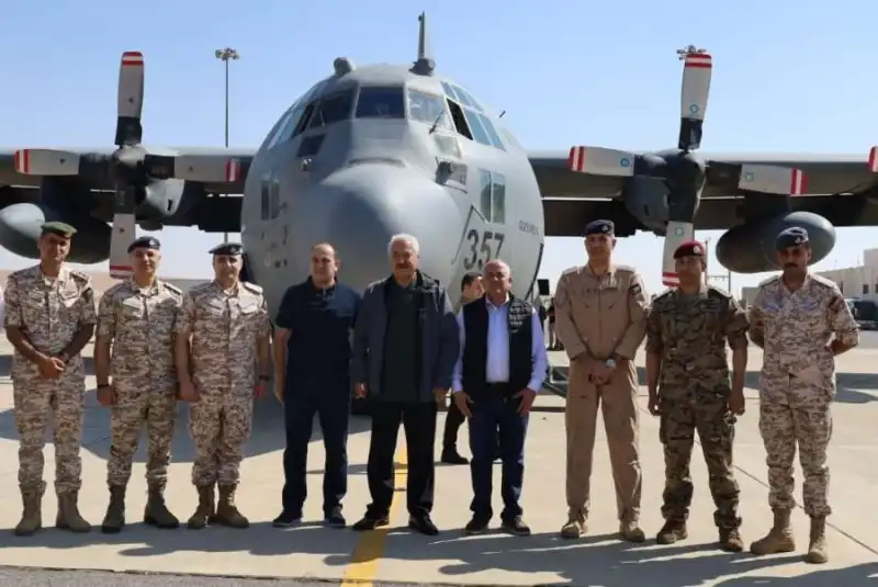 مدار الساعة,أخبار الأردن,اخبار الاردن,القوات المسلحة الأردنية,المملكة الأردنية الهاشمية,الملك عبدالله الثاني,الإنزالات الجوية,مجلس الأعيان,القوات المسلحة,قطاع غزة,الإمارات العربية المتحدة,سلاح الجو الملكي,الجيش العربي