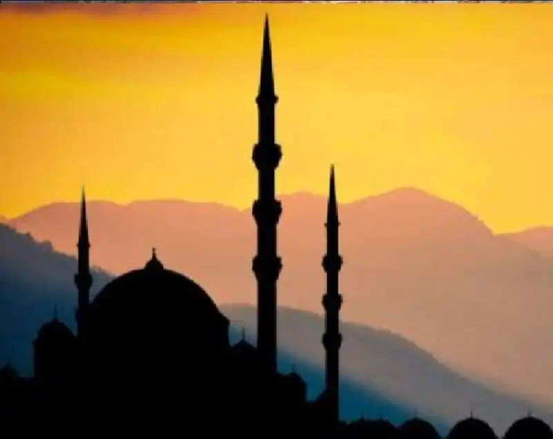 مدار الساعة,شؤون دينية