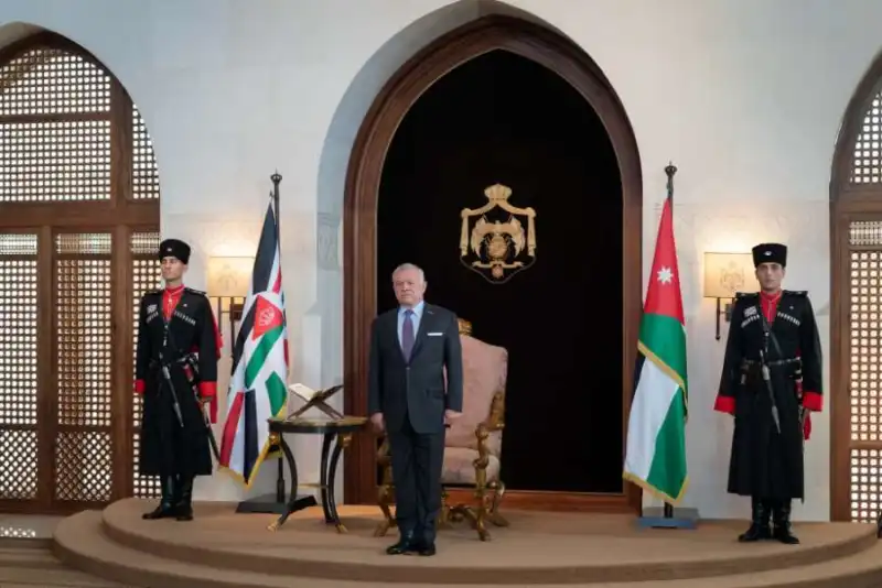 مدار الساعة,أخبار الأردن,اخبار الاردن,جعفر حسان,عزمي محافظة,رئيس الوزراء,الديوان الملكي