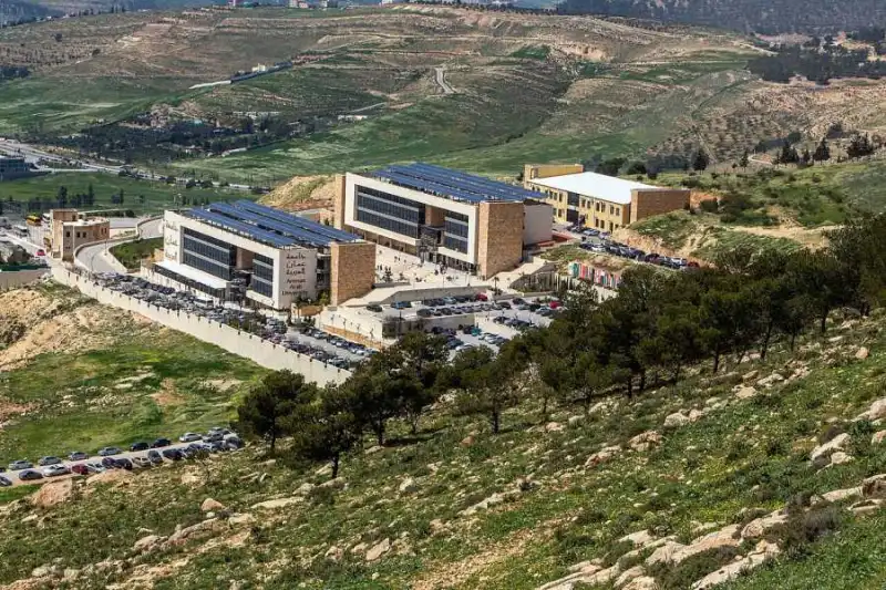 مدار الساعة,أخبار الجامعات الأردنية,جامعة عمان العربية