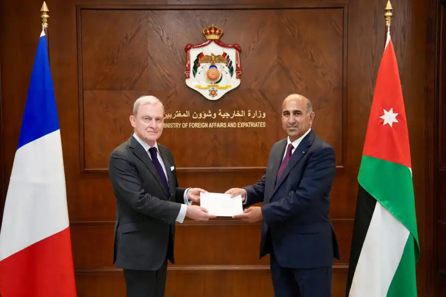 مدار الساعة,أخبار الأردن,اخبار الاردن,وزارة الخارجية وشؤون المغتربين,وزارة الخارجية,ضيف الله الفايز وفالير فرانكو,ضيف الله الفايز وفرانك جيليت