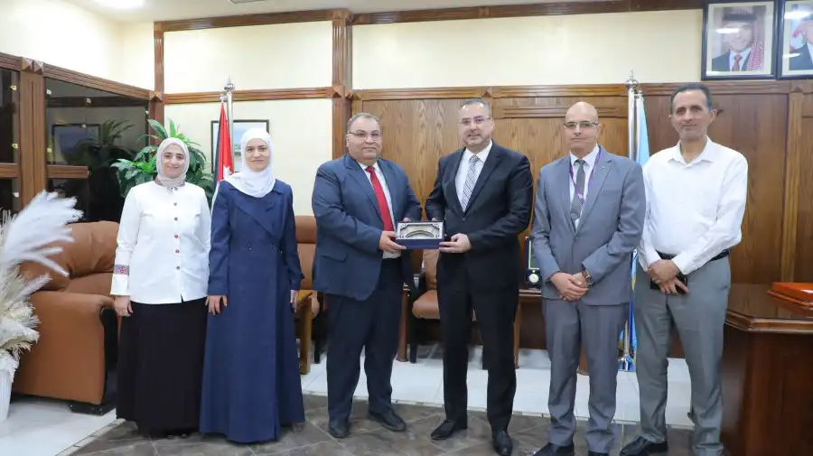 مدار الساعة,أخبار الجامعات الأردنية,الجمعية العلمية الملكية,جامعة الزرقاء