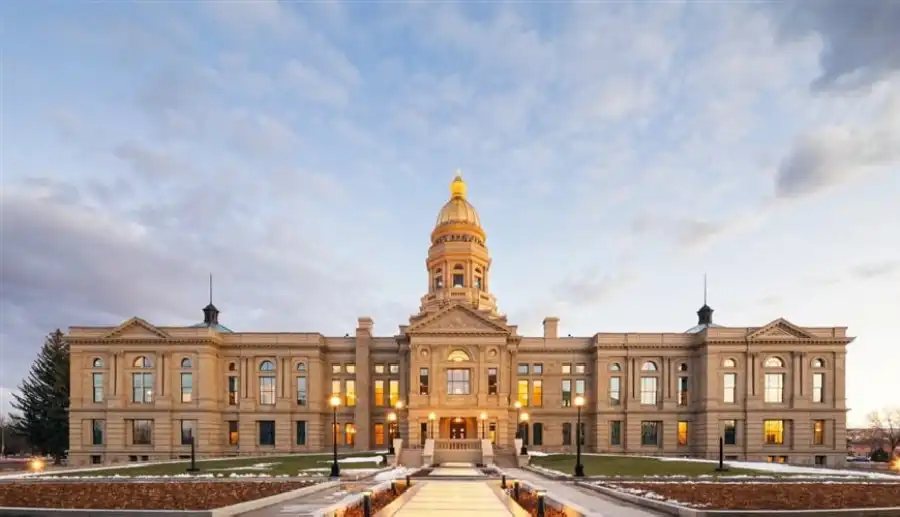 مدار الساعة,أخبار خفيفة ومنوعة