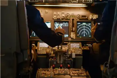 المحتال الذي قاد الطائرات: كيف تجول