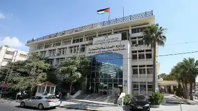 غرف الصناعة تهنئ بفوز الصناعة والتجارة