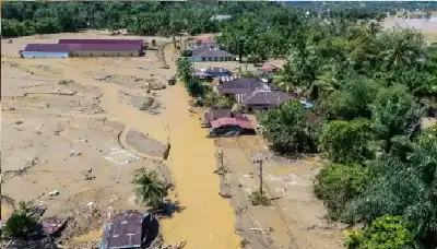 أكثر من 10 آلاف منزل تضرر،