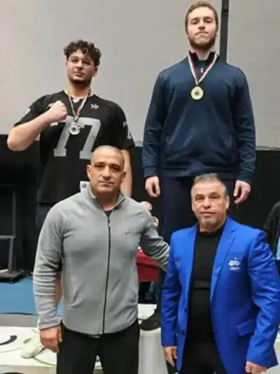 طالب عمان الأهلية أصيل نوفل يفوز