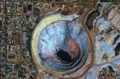 مدخل الجحيم: القصة الحقيقية لبئر كولا