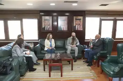 وزير المياه والسفير الأميركي يبحثان التحديات