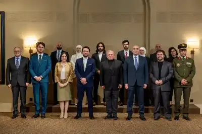 الملك يلتقي فريق الجناح الأردني في