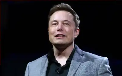 إيلون ماسك يتخطى 600 مليار دولار: