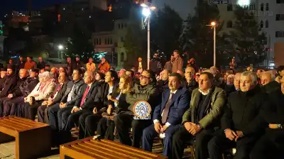 السلط تضيء شجرة الميلاد… رسالة محبة