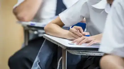 تأخير بدء امتحانات الطلبة في لواء