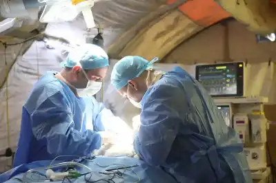 المستشفى الميداني الأردني غزة-8 يجري عملية
