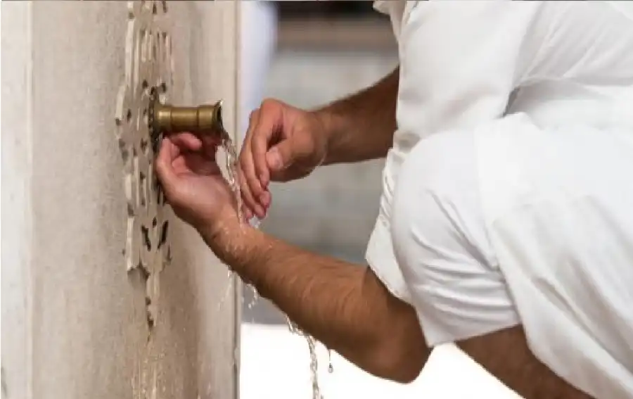 مدار الساعة,شؤون دينية