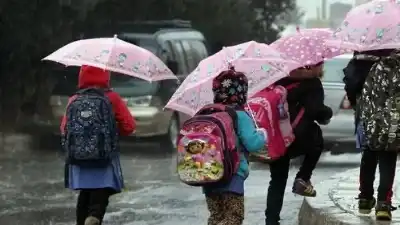 تأخير دوام المدارس في لواءي بصيرا