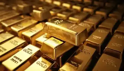 الذهب يتجه لتحقيق أفضل أداء سنوي