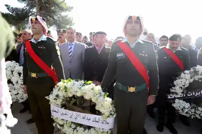 العيسوي يشارك في تشييع جثمان رئيس