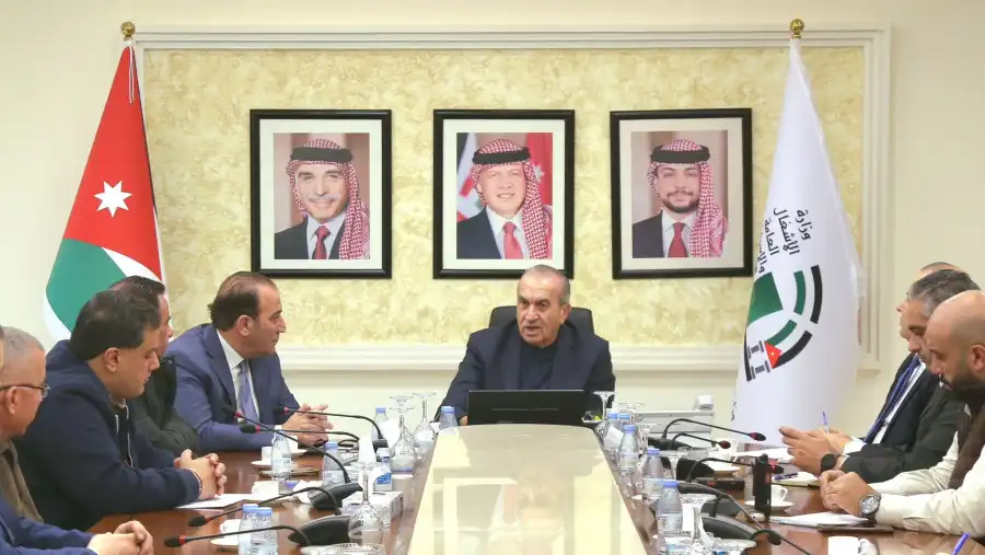 مدار الساعة,أخبار الأردن,اخبار الاردن,وزير الأشغال العامة والإسكان,ماهر أبو السمن,رئاسة الوزراء