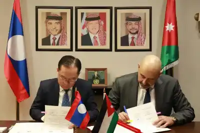 الأردن يقيم علاقات دبلوماسية مع جمهورية