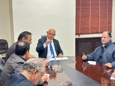 خريسات يرأس اجتماعا للحكام الإداريين في