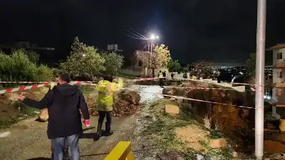 بلدية جرش تغلق الطريق بين النبي