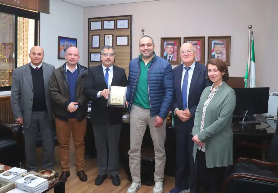 مدار الساعة,أخبار الجامعات الأردنية,جامعة البترا