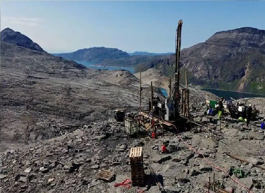 مدار الساعة,أخبار خفيفة ومنوعة