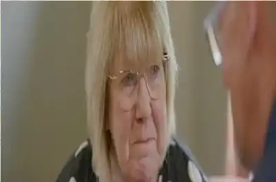 بعد فراق دام 51 عاما.. بائع