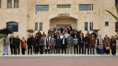 جامعة الزرقاء تستضيف القنصل المصري في