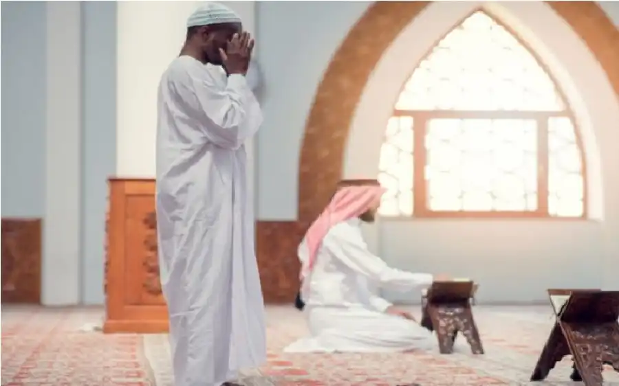 مدار الساعة,شؤون دينية