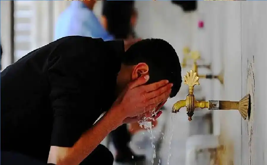 مدار الساعة,شؤون دينية