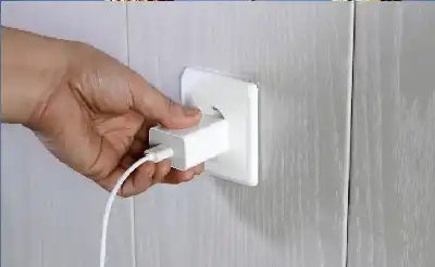 عادات شحن الهواتف الخاطئة ترفع فاتورة