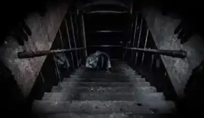 عقدان من الزمان داخل قبو بلا