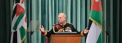 الملك يوجه بإعادة هيكلة الجيش العربي