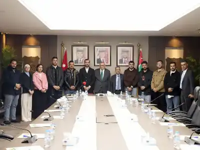 نذير عبيدات يلتقي اتّحاد طلبة الأردنيّة