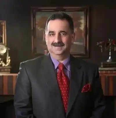 د.نزار حداد ينعى صديقه الراحل د.كمال