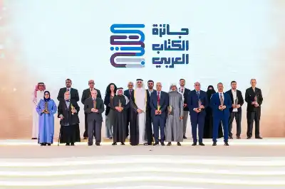 الشيخ ثاني آل ثاني يكرم كنوز