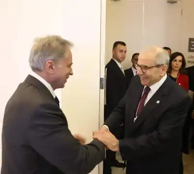 جعفر حسان يلتقي نواف سلام