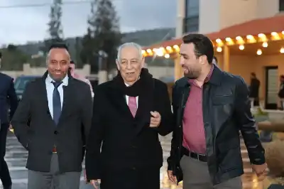 العيسوي وعدد من رجالات الدولة يجتمعون