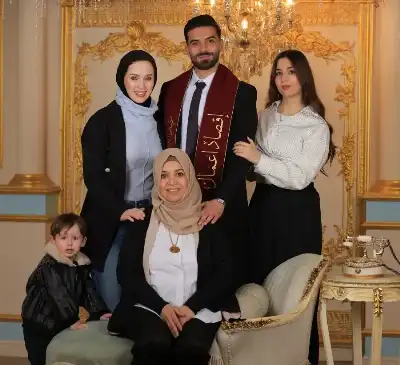 عبدالله عليان.. مبارك التخرج (صور)