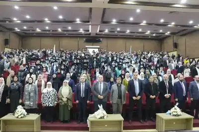 طلبة كلية التمريض في جامعة الزرقاء