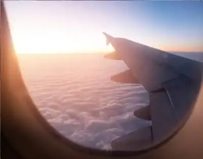 لماذا نوافذ الطائرات دائرية وليست مربعة؟