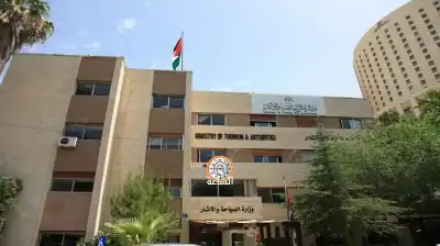 السياحة تحذر من التعامل مع المكاتب